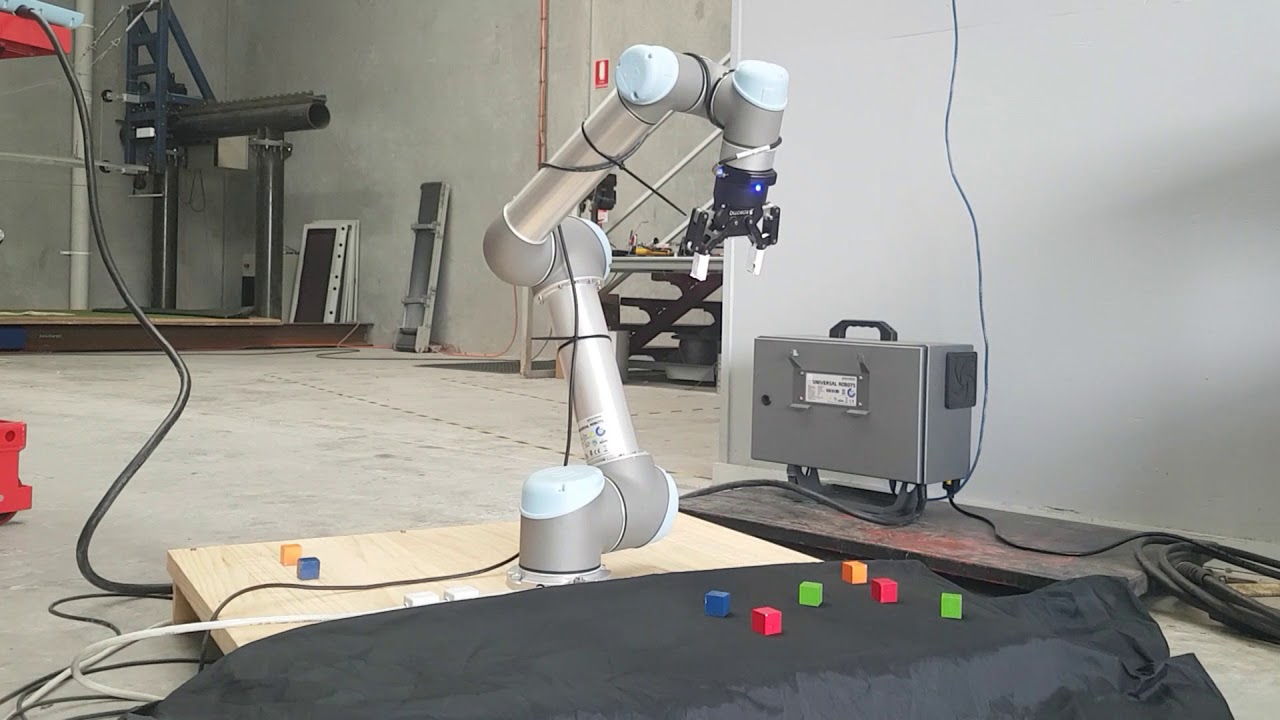 Robotic Arm Sorting by Colour