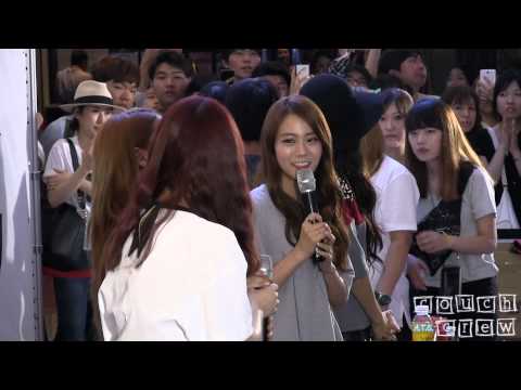 140830 Kara Fansign - Youngji Birthday Surprise