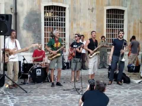 Furio e gli Ska-j - Bolero Babylon     Live @ Venice!