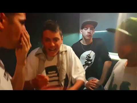 Acru improvisando Y Iacho de BeatBox - Antes de la Final del QUINTO ESCALÓN