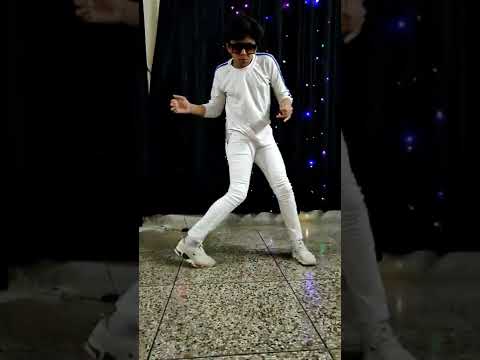 Main aisa Kyun hoon song  dance cover || #hrithikroshan  #shorts #ymshorts #viral #foryou #trending