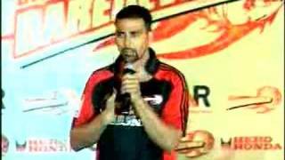Akshay Kumar Introduces Delhi DareDevils Team Players