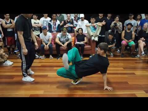 Curtis vs Samson // Top 8 // VSDF 2017 - Break Prelims