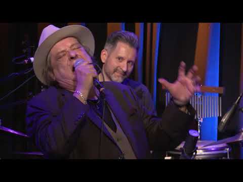 Stiller Has Julia / Witwe