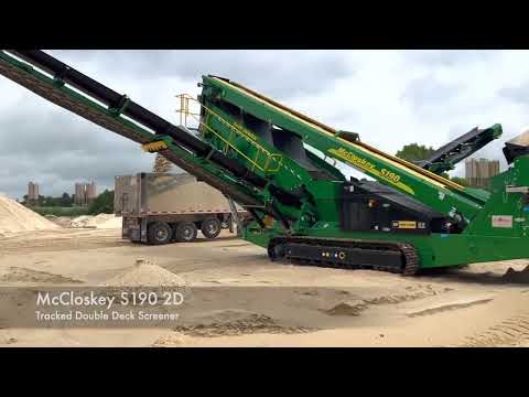 McCloskey S190 2D Tracked Double Deck Screener Playing in the Sand Pit with Maverick