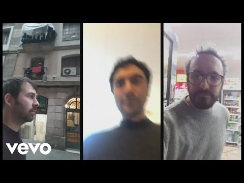 Mujeres - Cae la noche