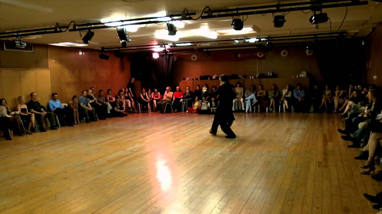 "Como se pianta la vida"  Aníbal Lautaro y  Valeria Maside