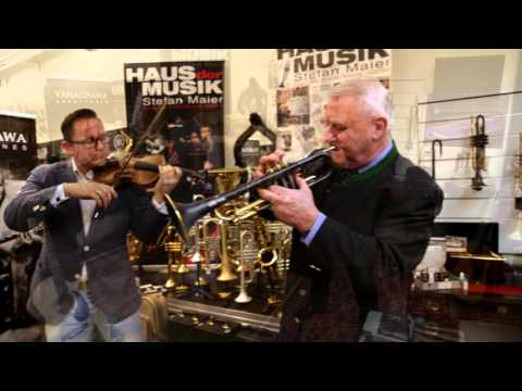 Stefan und Toni Maier "daCarbo" wünschen frohe Weihnachten