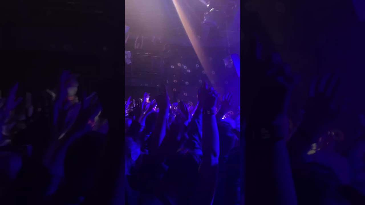 The Snuts perform in Chicago - Chop Shop Venue / Living in Chicago Vlog