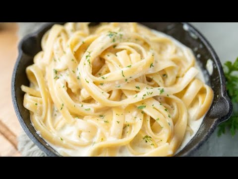 12 Jarred Alfredo Sauces, Ranked Worst To Best
