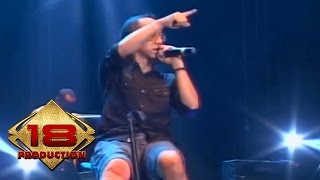Download lagu Pas Band - Aing Pendukung Persib  (Live Konser Bandung 9 Mei 2015) mp3