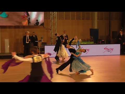 019 Adam Bortlík - Adéla Doležalová /MČR T10 2018/ Kojetín/ Junior II./ 1.kolo/ Valčík