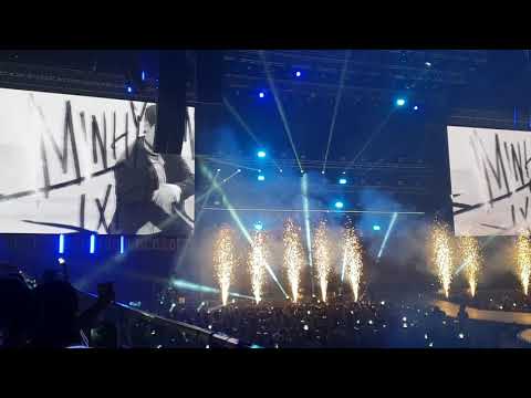 090118 Wanna One: The World Tour in Manila (fancam) ~ Opening Video