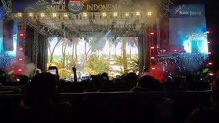 Download lagu Slank -  Symphaty Blues (Live Candi Prambanan) 17/12/2022 mp3