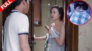 불륜 이후 남편의 친절함을 깨달은 여성은 친밀함을 통해 화해를 추구한다.