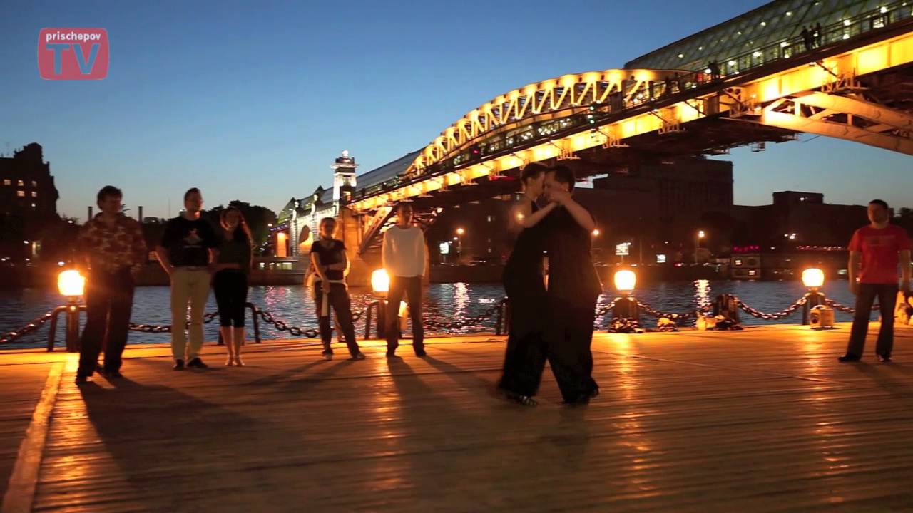 Roman Konyshev and Elizaveta Shkulanova, Tango Open-Air "on the Moskva-river embankment" 20.05.2011