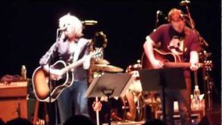 Lucinda Williams &amp; Amos Lee LIVE in NYC &quot;Little Angel, Little Brother&quot; Beacon Theater