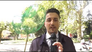 guarda-cosa-peschiamo-nella-fontana-della-villa-comunale