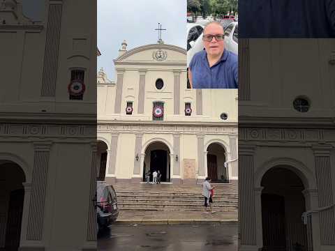 Símbolos histórico e religioso do Paraguai #catedral #asuncion #paraguay #viagem #turismo