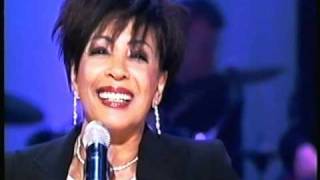 Shirley Bassey - Thank You For The Years (2003 Live)