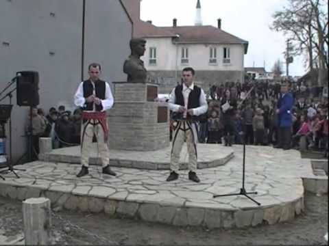 Vëllezërit Kryeziu - Këngë për Dëshmorët e Rogovës.