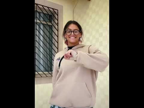 clara garcia dançando nos ta tipo surfista .