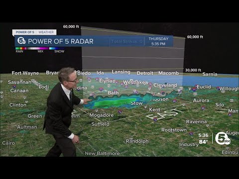 Mark Johnson shows chemical fire plume on radar