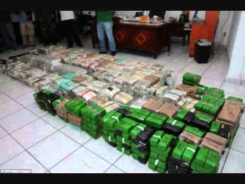 2Pac ft Mac Mall, Ray Luv, Young Lay - Amerikka Eatz Itz Young