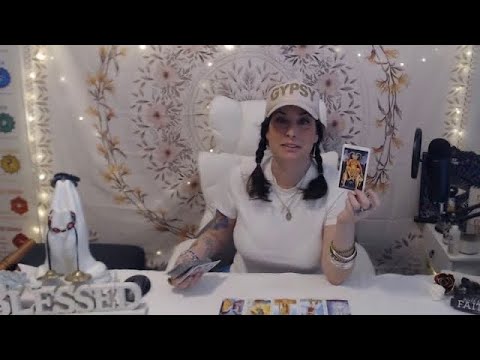 THEY SEE YOU AS DIVINE👼SOMEONE IS BUILDING THE COURAGE TO CONFESS THEIR FEELINGS❤️