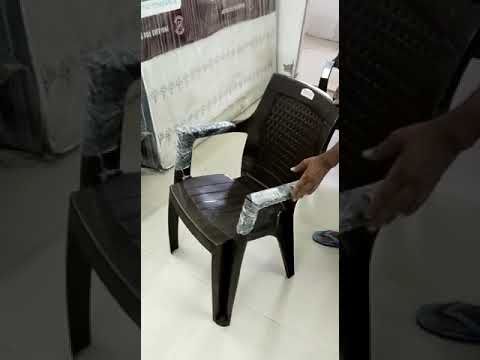Jiffy Leatherette Mid Black Chair