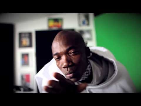 Wyre & Cornstick Feat  Pharfar - Protect me