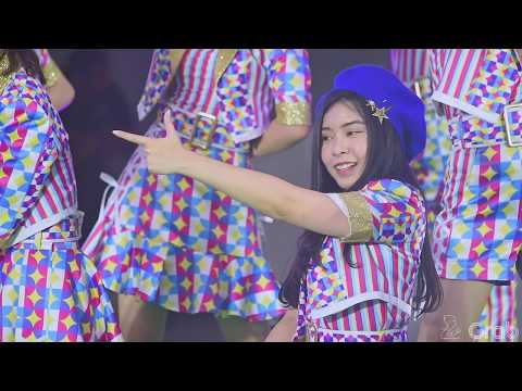 [Fancam] Oogoe Diamond - BNK48 (Tarwaan Focus)  | Grab Football Cup 2019
