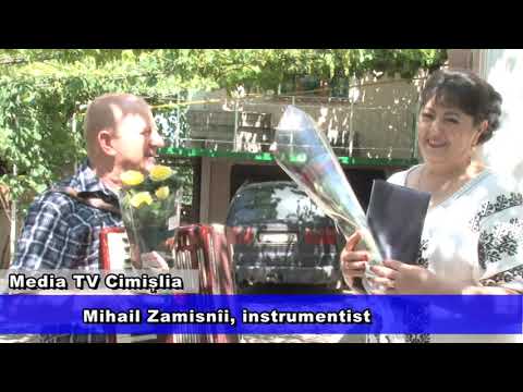 60 de trandafiri pentru Anișoara Prisăcaru