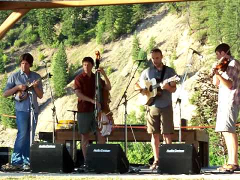 Loose Digits play Missoula at the 2009 Kootenai River Bluegrass Festival 7/17