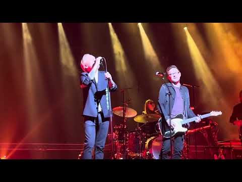 Lasse Winnerbäck o Jocke Berg ”Sverige” 231202 (Live)