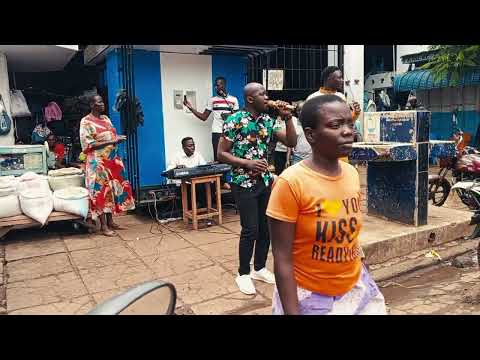 Mae Yesuna live Performance by Andrew Sidede