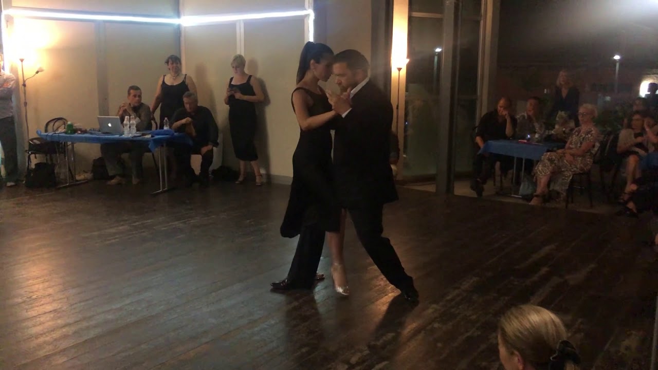 Natascia Crescenzi e Mario Sette - Milonga La Caricia