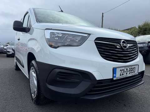 Opel Combo L1H1-1.5 100PS DIESEL 6SPEED MANUAL MY2 - Image 2