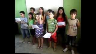 preview picture of video 'Musica na Escola Cruz CE Coral vozes de frei jorge'