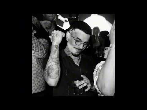 Rauw Alejandro - Flotando (Official Audio)