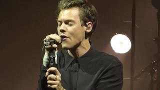 Harry Styles - What Makes You Beautiful (One Direction Cover) - Phoenix, AZ - 10.14.17