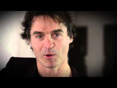 Franck Monnet interprète "Paris" dans Franche connexion pour TV5MONDE