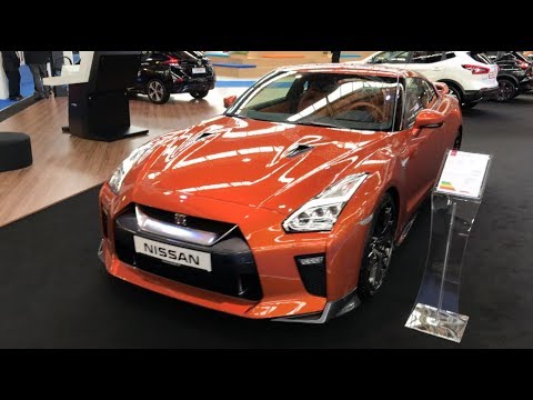 Nissan GT-R 2018 walkaround and interior in 4K