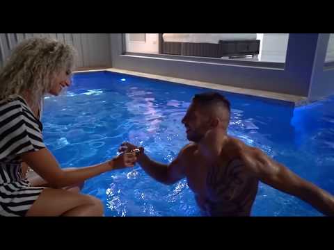 Director's Commentary for 42 Chamberlain Rd, Padstow