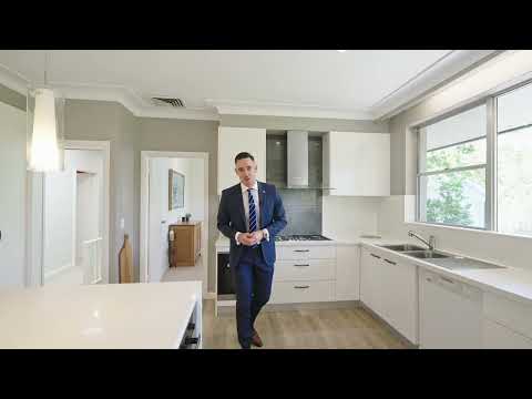 17 Ramsay Avenue, West Pymble, NSW 2073, 5房, 3浴, 独立屋