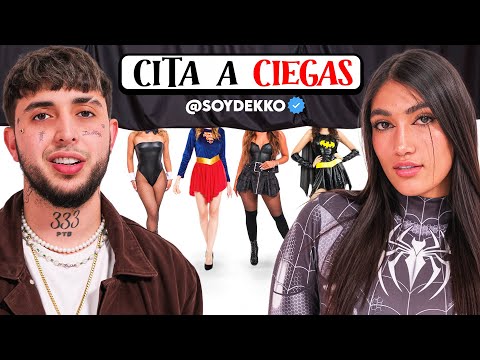 CITAS A CIEGAS BASÁNDOSE EN SUS DISFRACES