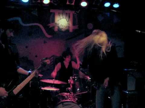 The Duke Spirit Live in MA: Red Weather + Love Is an Unfamiliar Name