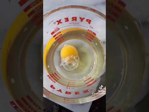Perfectly Poached Egg in the Microwave | MyHealthyDish