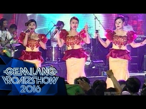 Dewi Amour " Oleh Oleh "  - Gemilang Roadshow Gresik (2/4)