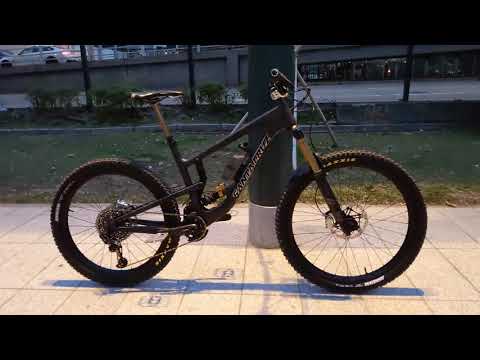 2019 Santacruz Nomad V4 CC X01 MULLET SETUP